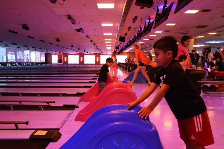 Bowling for Bread event photo 15