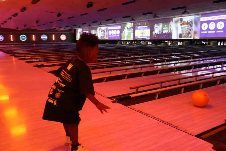 Bowling for Bread event photo 17
