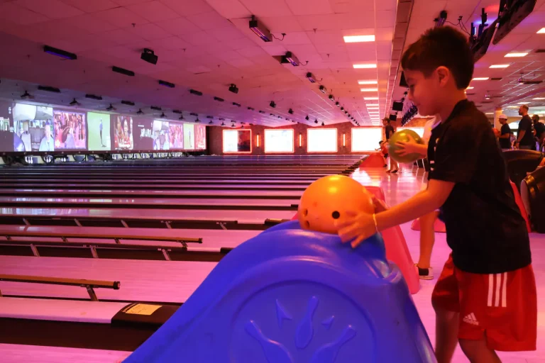 Bowling for Bread event photo 35