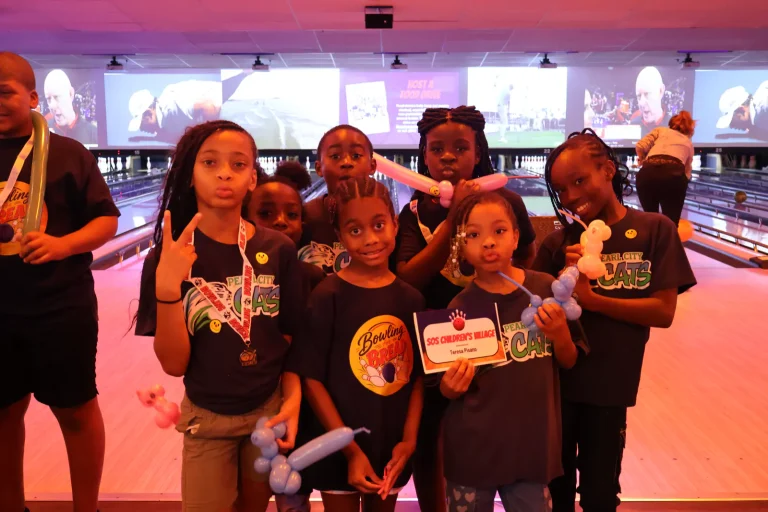 Bowling for Bread event photo 48