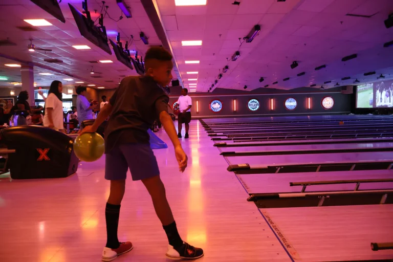 Bowling for Bread event photo 69