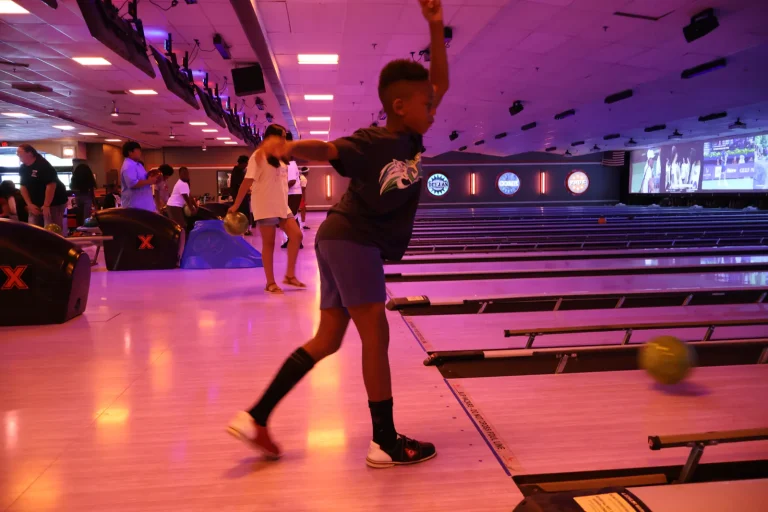 Bowling for Bread event photo 71