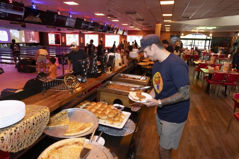 Bowling for Bread event photo 166