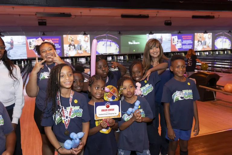 Bowling for Bread event photo 185