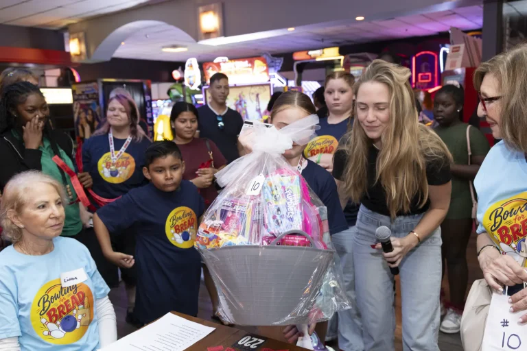 Bowling for Bread event photo 199