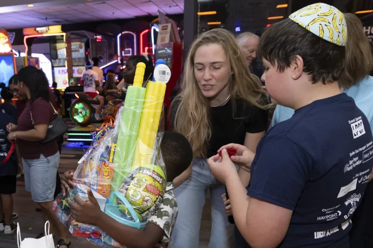 Bowling for Bread event photo 206