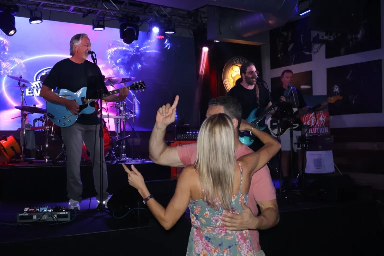 Rock the Relief event photo 32